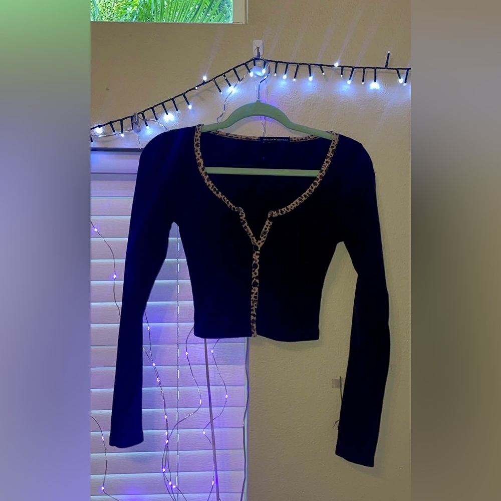 button up cheetah print long sleeve black top